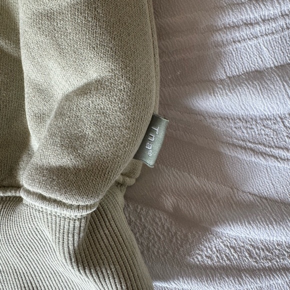 TNA Cropped Crewneck - Picture 5 of 8